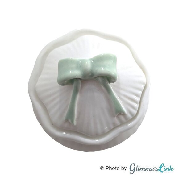 Delicate Green Bow Lidded Round Fine Bone China Trinket Box - Picture 6 of 11